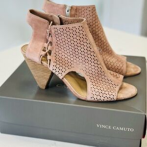 Top macys shoes vince camuto Outlet Vince Camuto Women s Vinkely Kitten Heel Sandals Macy s